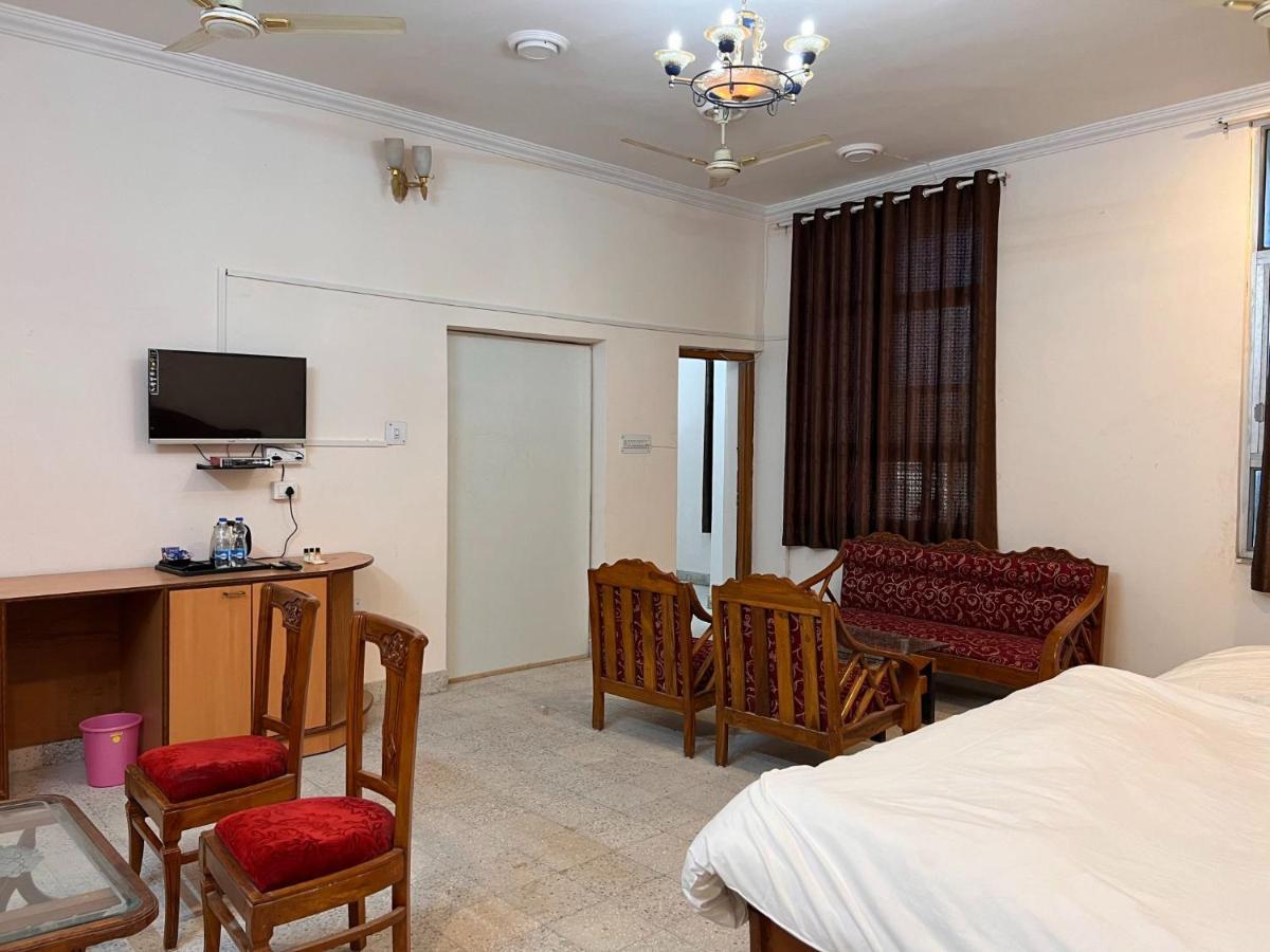 The Patel Stadium Hotel 1 Km From Bus Stand And 2 Km From Railway Station Ajmer Exterior foto